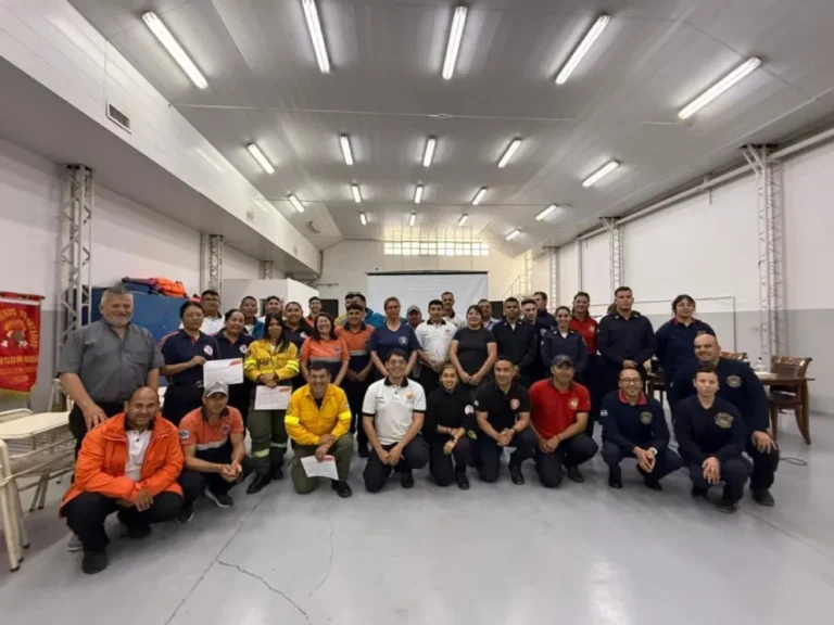 Chubut capacita brigadistas con un exigente curso nacional contra incendios