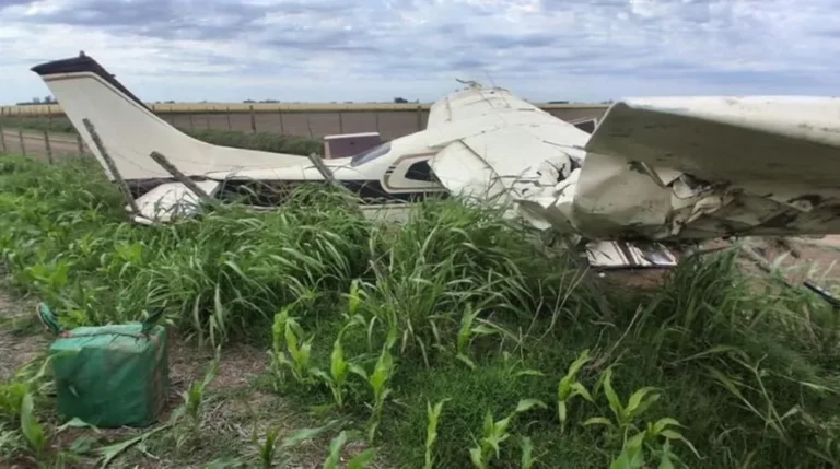 Otro narcovuelo: Hallan avioneta con cocaína estrellada en Arequito
