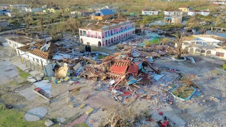 Huracán Melissa: Casi 50 muertos y devastación en el Caribe