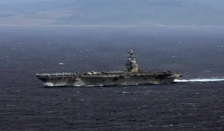 Estados Unidos refuerza su presencia en el Caribe con la llegada del portaaviones USS Gerald Ford