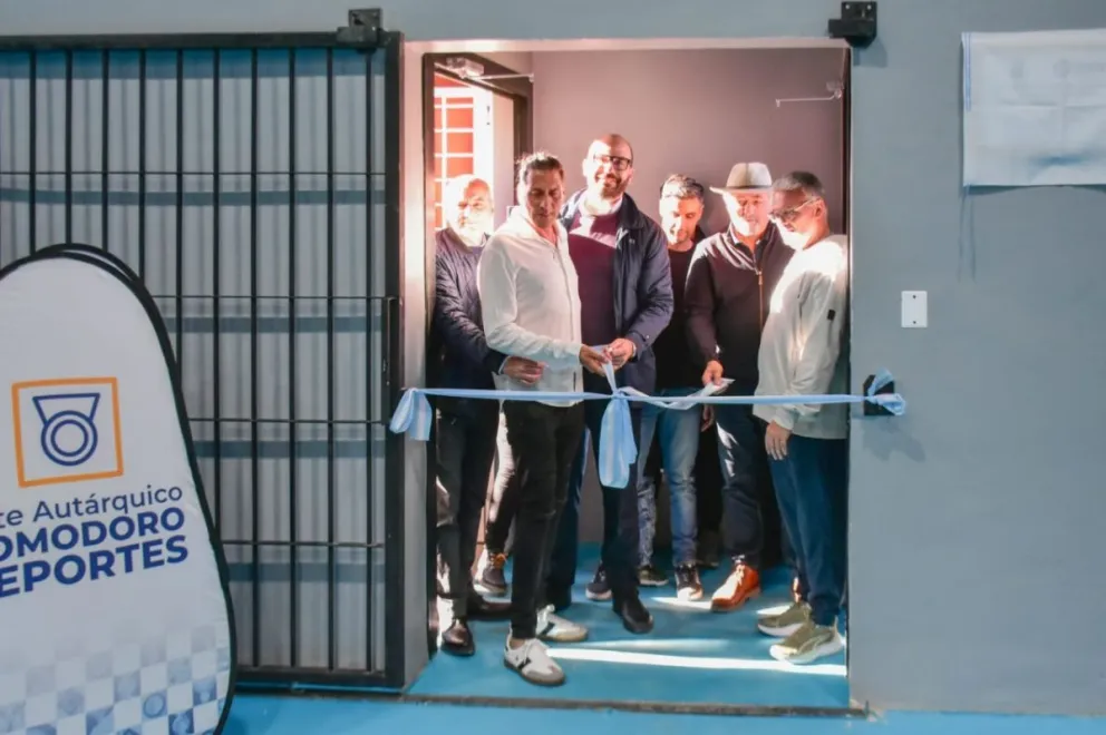 Othar inauguró la remodelación de la sede vecinal del 30 de Octubre