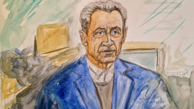 Tribunal de París excarcela "bajo supervisión judicial" a Nicolas Sarkozy, mientras se tramita su apelación