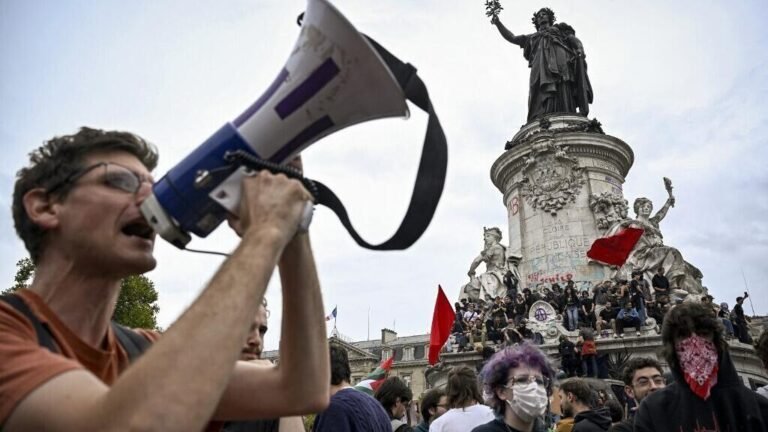 Crisis, desgaste social, reconocimiento del Estado palestino: el agitado año político en Francia