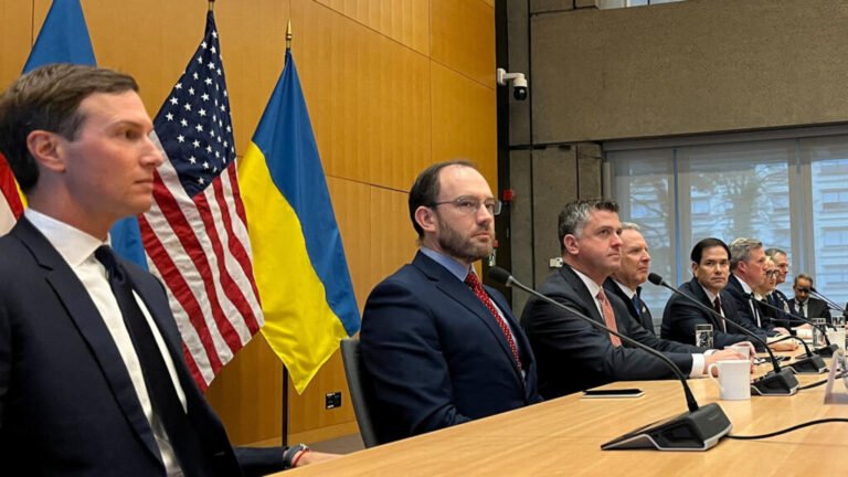 EE. UU. y Ucrania debatirán en Berlín sobre una tregua entre Kiev y Moscú; Rusia reivindica ataques hipersónicos