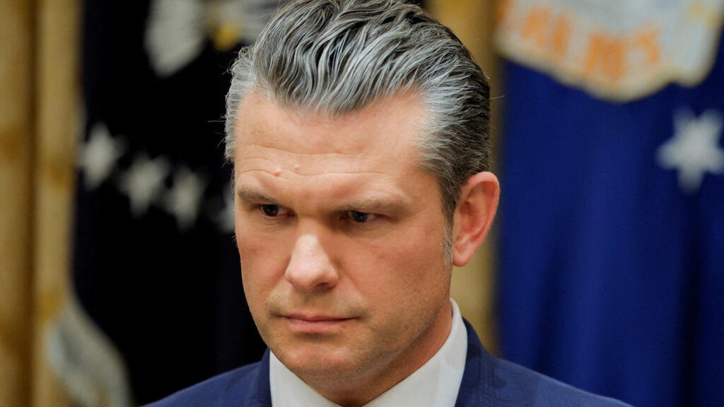 "Poco serio": condena a Hegseth tras usar caricatura de la tortuga Franklin para celebrar ataques en el Caribe