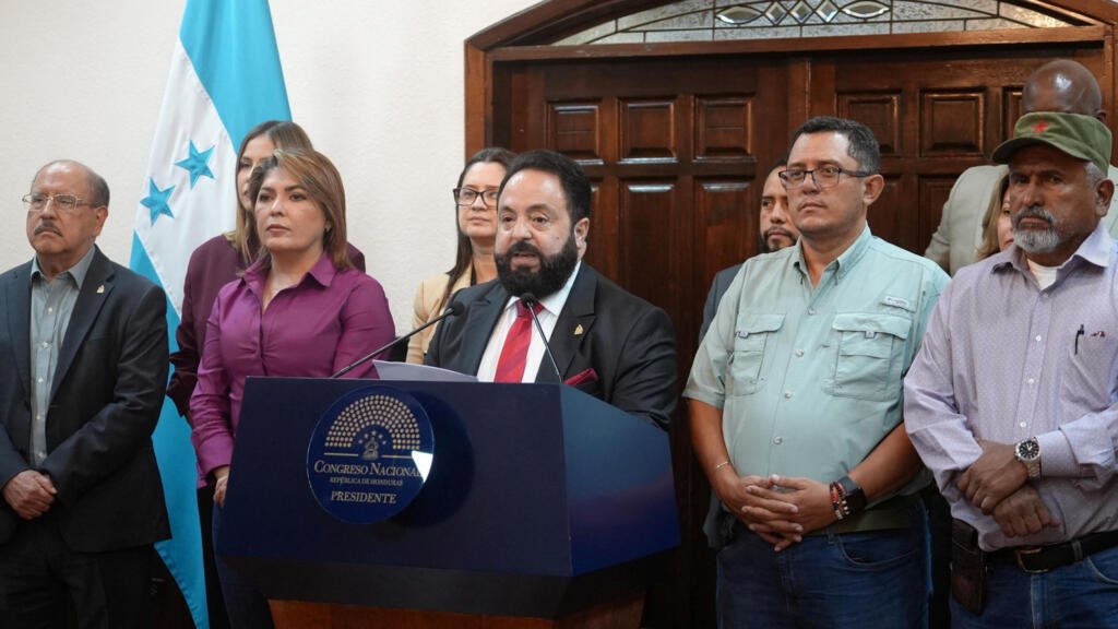 Crisis electoral en Honduras: Congreso afirma que "no validará" los comicios; Nasralla se proclama vencedor