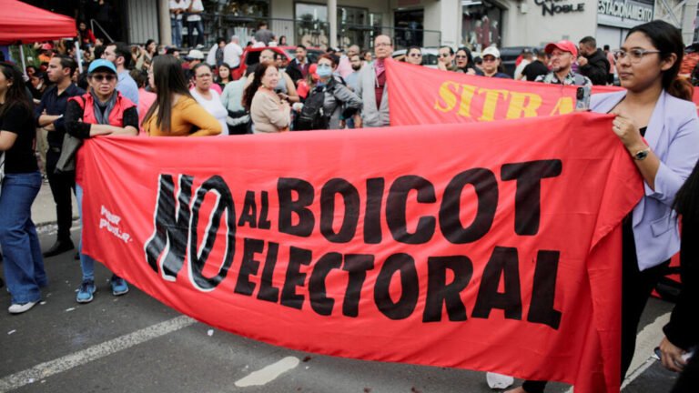 EE. UU. advierte "consecuencias" a Honduras si no inicia el escrutinio especial para definir un presidente