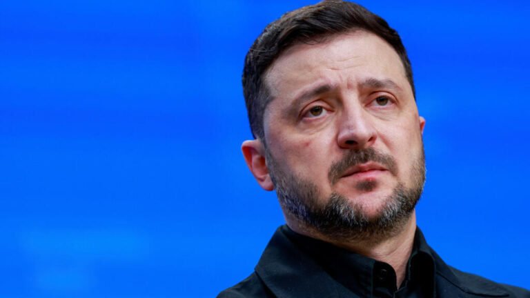 Zelenski revela el “plan de paz” que negocia con EE. UU.: esta es la propuesta de 20 puntos