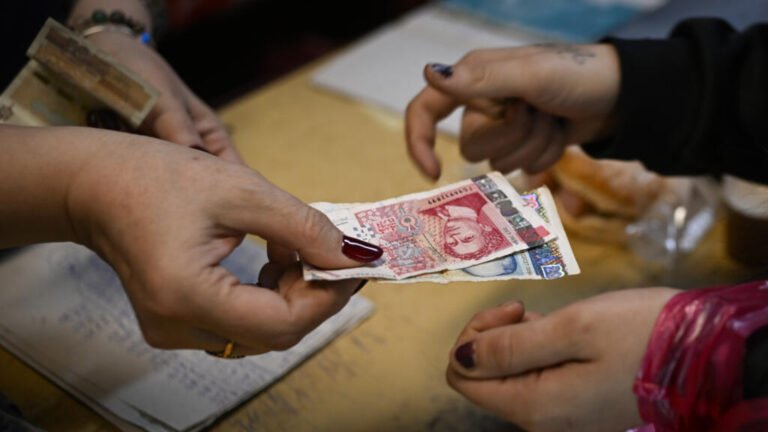 Bulgaria a las puertas de adoptar el euro con temor a precios más altos