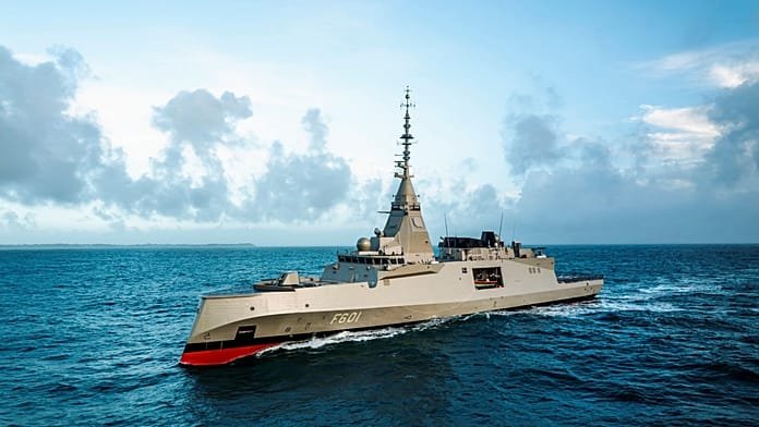 Grecia recibe su primera fragata FDI, llamada Kimon, e iza la bandera griega