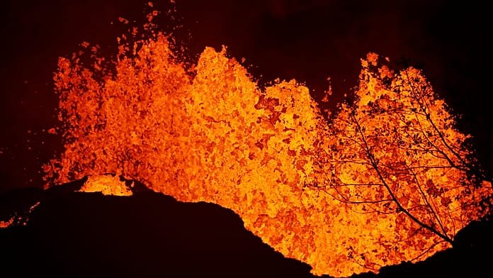 El volcán Kilauea vuelve a erupcionar con nuevas fuentes de lava