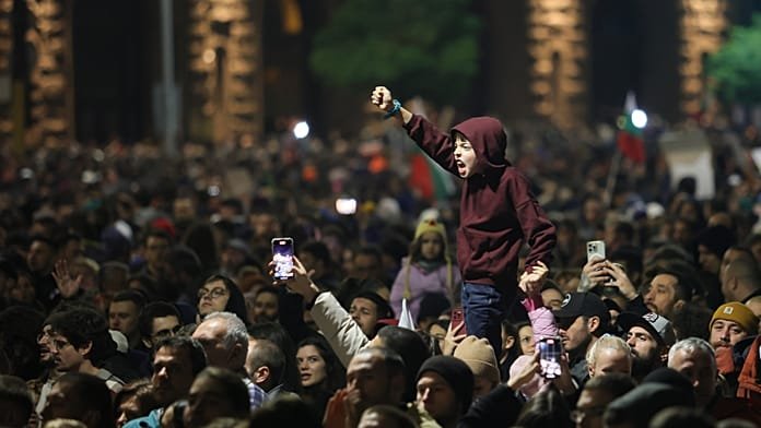 La protesta contra el presupuesto en Sofía (Bulgaria) acaba en disturbios con la Policía