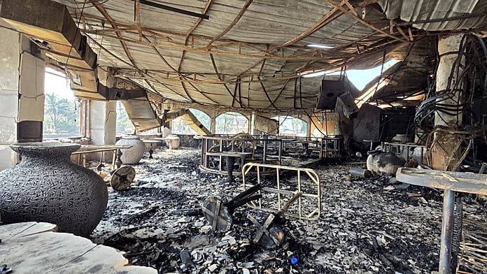 Al menos 25 muertos, entre ellos varios turistas, en un incendio en una discoteca de Goa