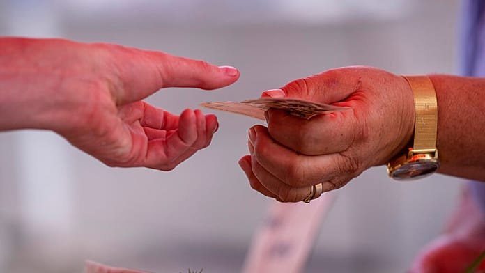 Wise bloquea las tarjetas de rusos y bielorrusos tras el nuevo paquete de sanciones de la UE