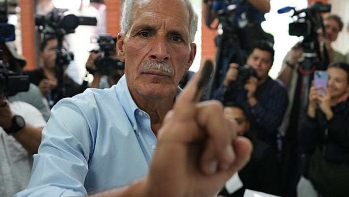 Elecciones en Honduras: Asfura, avalado por Trump, lidera el conteo reanudado en medio de tensiones