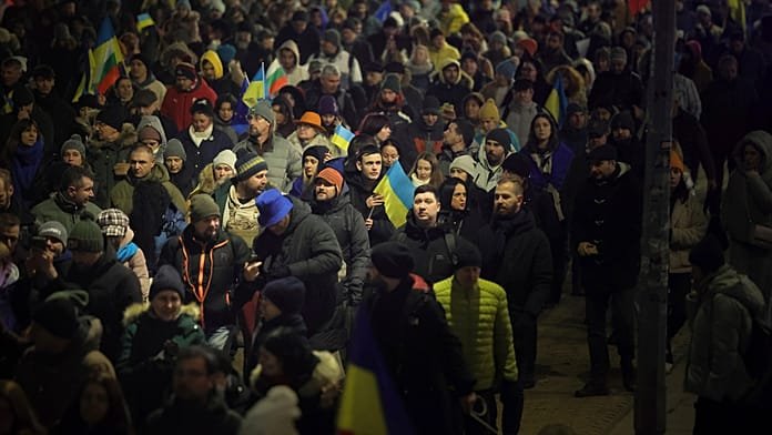 La UE mantiene a más de 4,3 millones de ucranianos bajo protección temporal