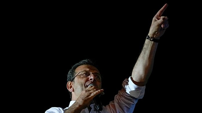 Erdogan y la 'guerra de leyes': El encarcelamiento de Imamoglu marca un punto de no retorno en Turquía