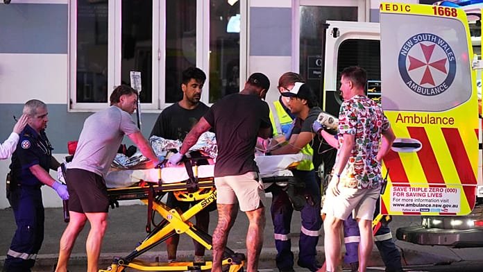 Tiroteo en Bondi Beach, al menos 12 muertos, la Policía neutraliza a los atacantes