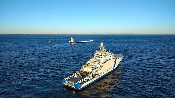 Dañan cables submarinos entre Finlandia y Estonia: detenido un buque procedente de Rusia