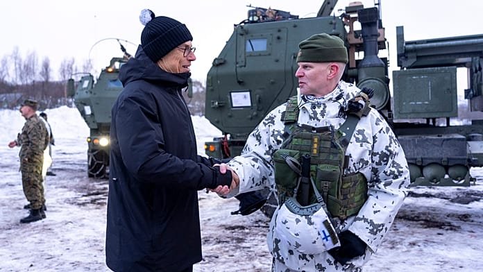 Finlandia refuerza su reserva militar