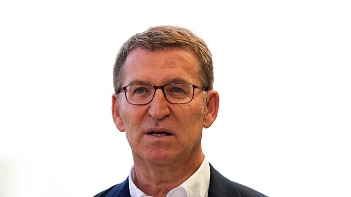 El Gobierno pide la dimisión de Feijóo y las víctimas quieren la verdad sobre los wasaps de la DANA