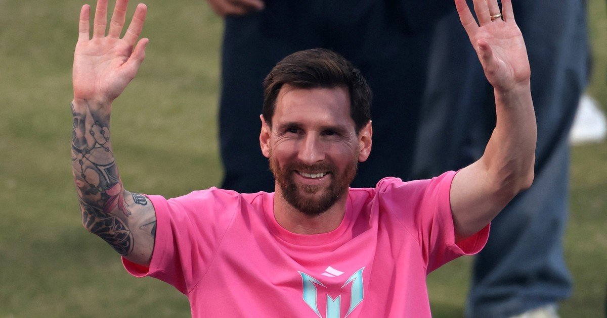 Después de su místico viaje por la India, Messi llegó a la Argentina para celebrar las fiestas