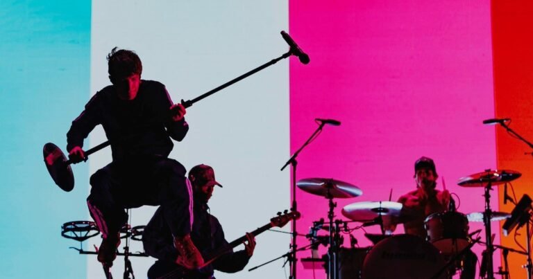 Los 10 mejores álbumes de rock de 2025: el año en que los riffs reinaron y el género sigue reinventándose