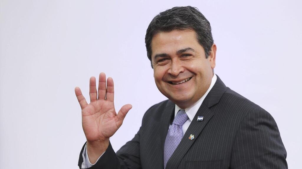 Queda en libertad el expresidente de Honduras, Juan Orlando Hernández, tras indulto de Donald Trump