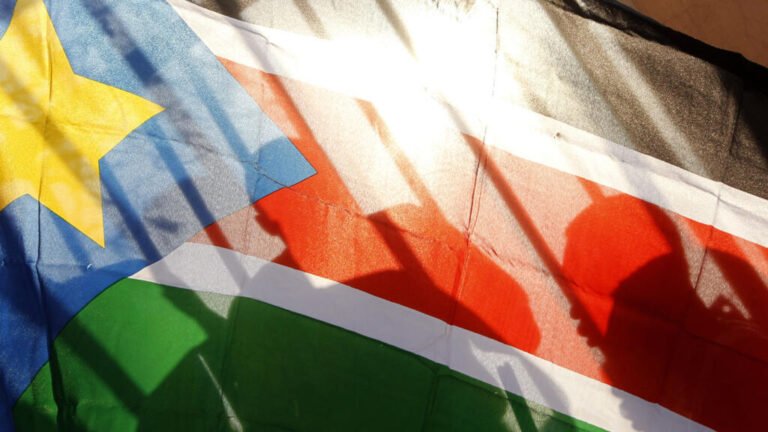 Juez bloquea la retirada del estatus de protección temporal para sursudaneses en EE. UU.