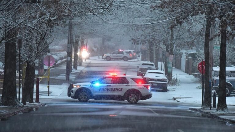 La Policía de EE. UU. halla muerto el sospechoso del tiroteo mortal en la Universidad Brown