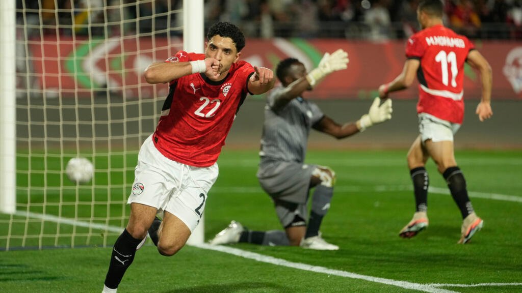 Salah y Marmoush salvan a Egipto en su debut en la Copa Africana de Naciones