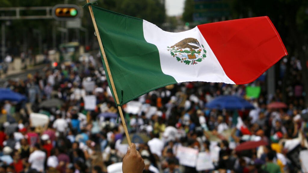 México aprueba la mayor alza salarial en cuatro décadas para 2026