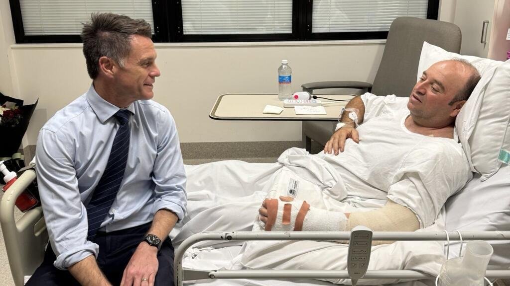 Migrante, musulmán y padre: la historia del "héroe" que desarmó a un tirador en Australia