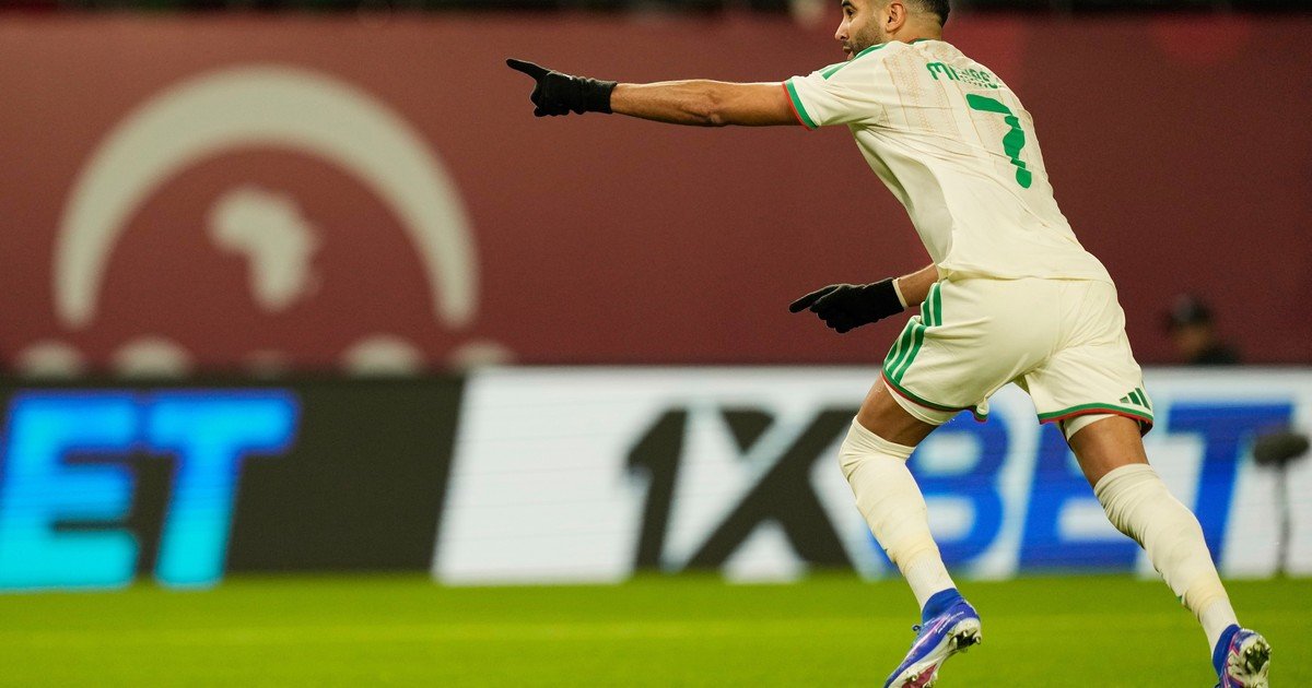 Atento Scaloni: Argelia ganó su segundo partido al hilo y se metió en los octavos de final de la Copa Africana de Naciones