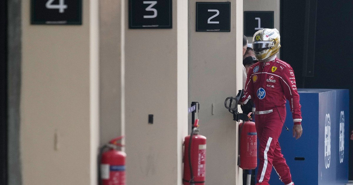 GP de Abu Dhabi: Lewis Hamilton se dio un duro golpe en la última práctica y el año que empezó como un sueño en Ferrari termina en pesadilla