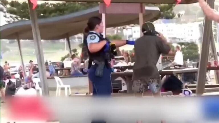 Australia condena “ataque terrorista” contra comunidad judía del país