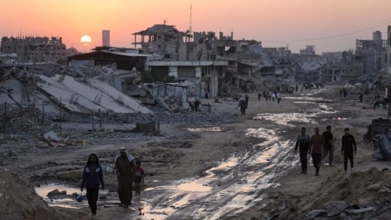 "La gente muere lentamente": el frágil cese al fuego no alivia las urgencias de Gaza