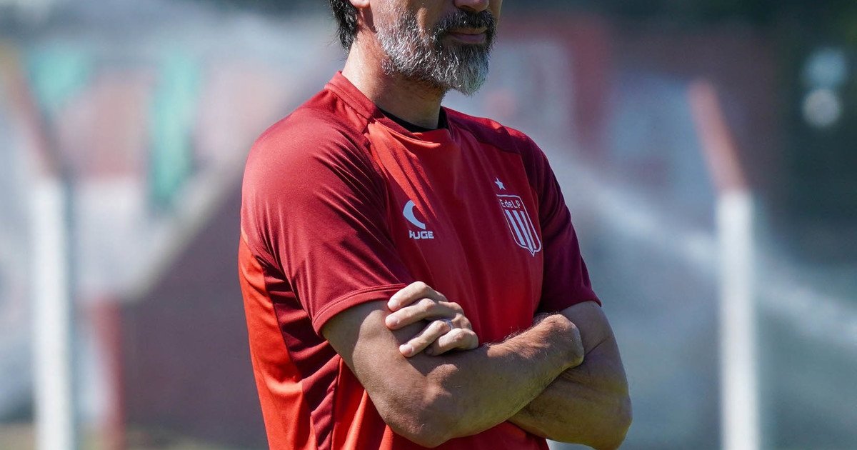 Eduardo Domínguez, el DT de Estudiantes, y el pagaré que tiene que saldar contra Gimnasia en el clásico por las semifinales del Torneo Clausura