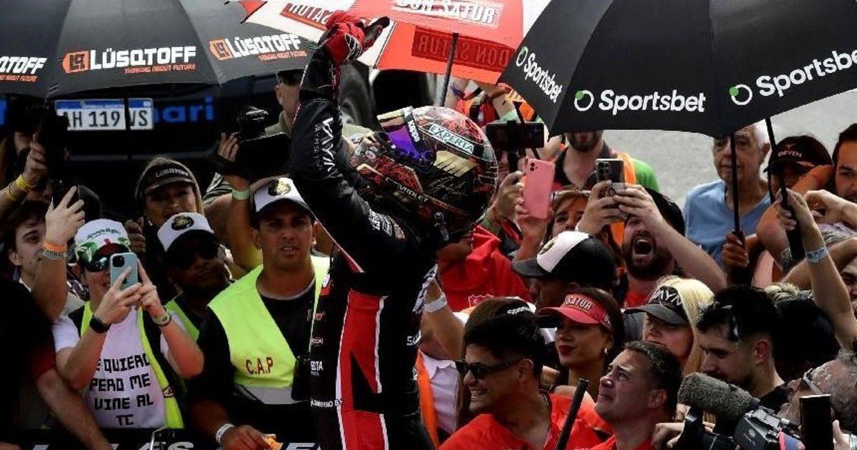 Canapino y  un domingo perfecto en el TC pero con el orden cambiado: primero salió campeón y después ganó en el Mouras para hacer historia con Chevrolet