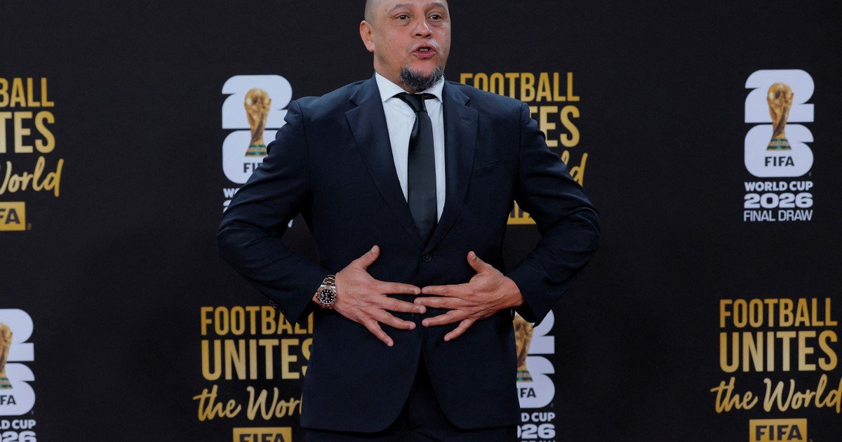 El exfubolista Roberto Carlos, operado de urgencia en Brasil por un problema cardíaco: llegó por un estudio y pasó tres horas en el quirófano