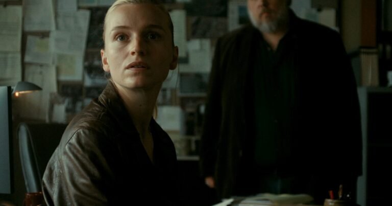 Por qué ver La agente encubierta, en Netflix: drogas, espionaje y la amistad entre una policía infiltrada y la novia de un jefe narco