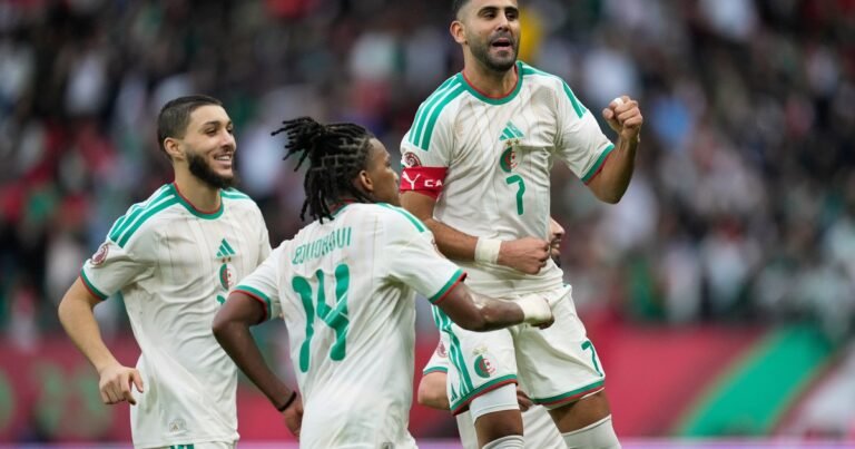 Argelia se ilusiona en la Copa Africana de Naciones y Argentina toma nota: Mahrez goleador, un DT bicho y una joya nacida en Berlín