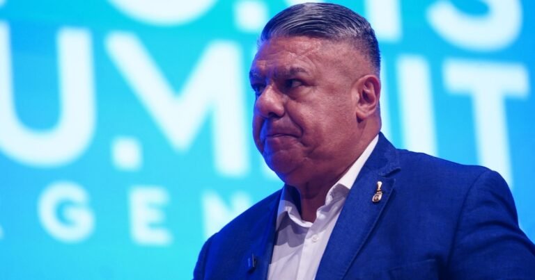 La AFA emitió un comunicado sobre el cierre del año para defenderse de las acusaciones por corrupción: "No existen los Robin Hood que luchen por el bienestar del pueblo"