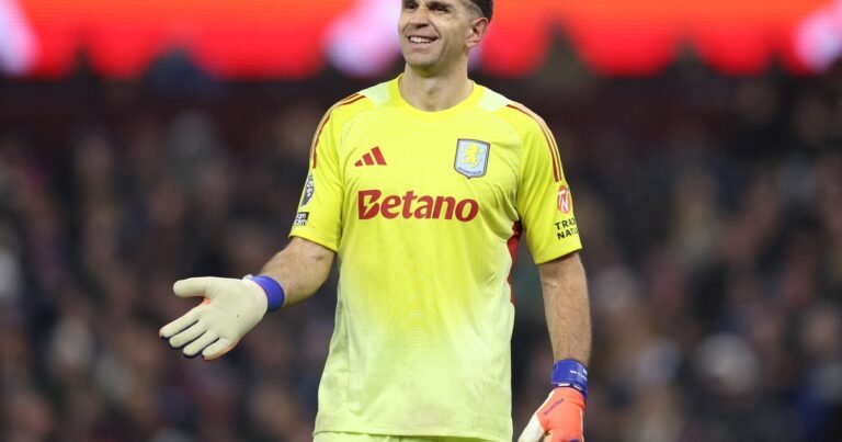 Arsenal vs Aston Villa con Dibu Martínez, por la Premier League EN VIVO: a qué hora es el partido y resultado, en directo