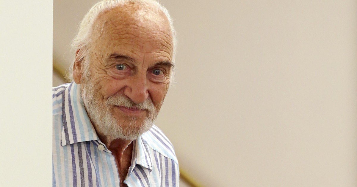 Héctor Alterio, por él mismo: el recuerdo de su padre partisano, el club Chacarita y su mirada desde la madurez