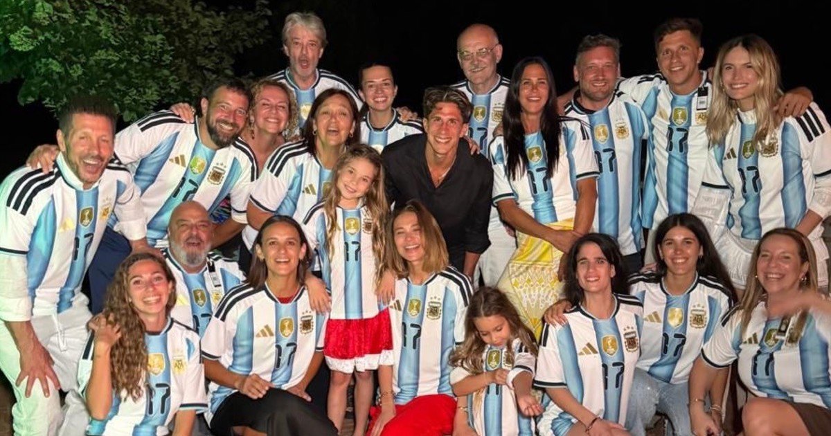 El álbum de fotos del Cholo Simeone y su escapada a la Argentina: el bautismo de su nieto Faustino y el novio de su ex integrado en la familia