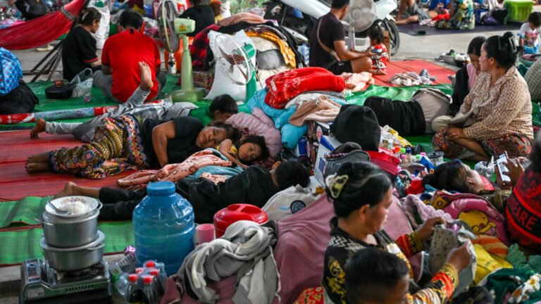 Continúan los combates entre Camboya y Tailandia horas después de que Trump afirmara una tregua