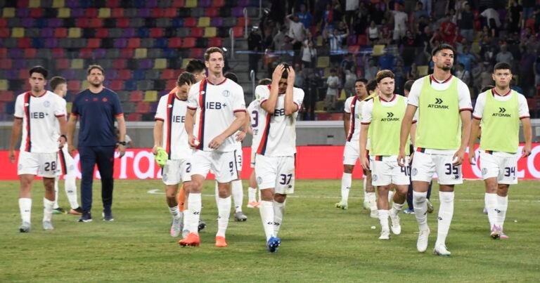 San Lorenzo no juega y tampoco se entrena: los jugadores "frenaron" su actividad por otro incumplimiento del presidente Moretti