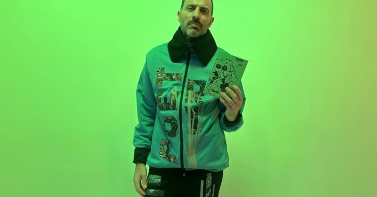 Marcos de la Fuente, poeta en Nueva York: "No quiero que la IA me haga la vida más fácil"