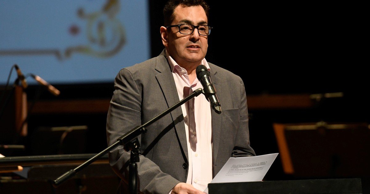 Cifelli duplicará los fondos para bibliotecas, vuelve a la Feria del Libro y terminará el Palais de Glace